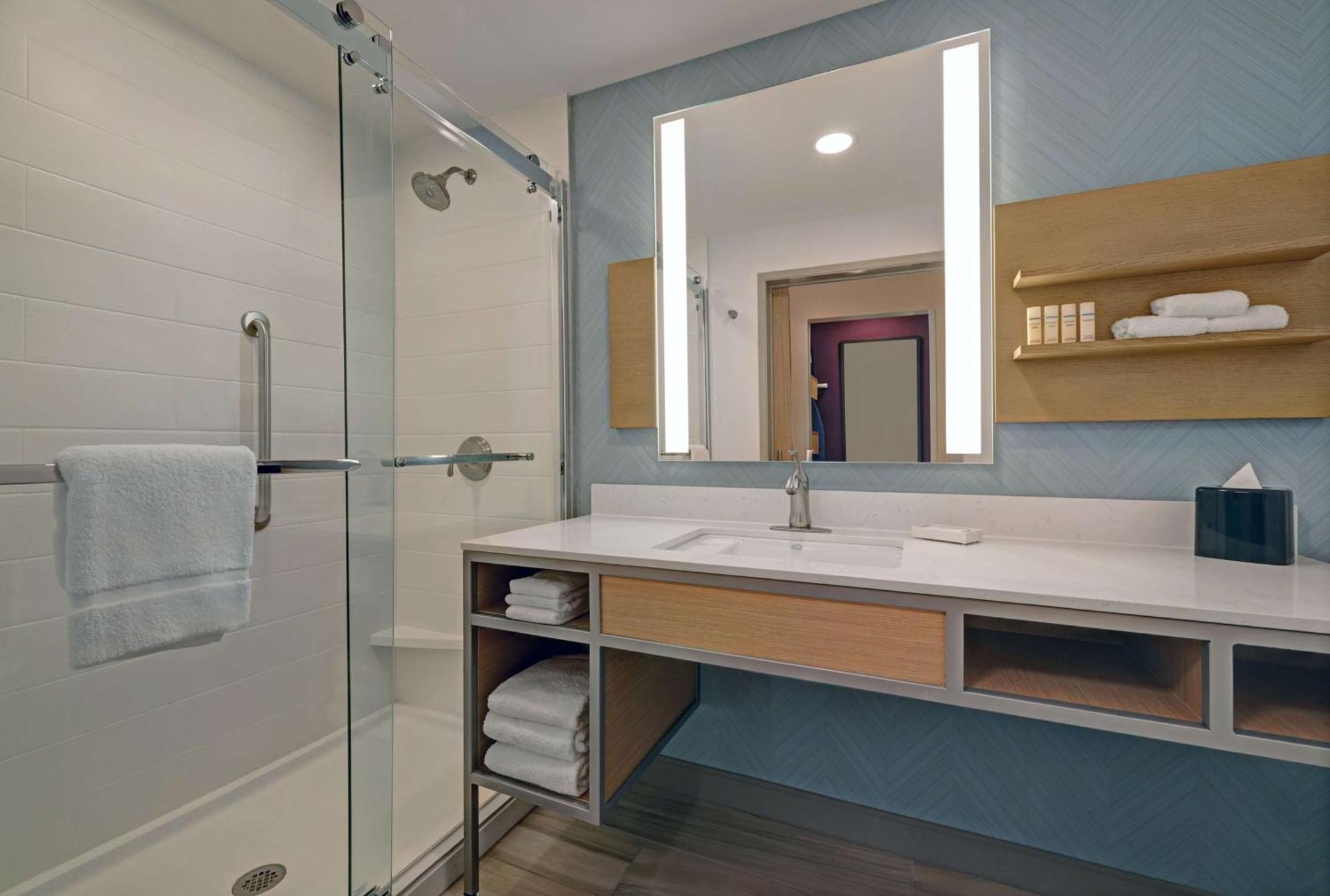 Hilton Garden Inn Manassas Exterior photo