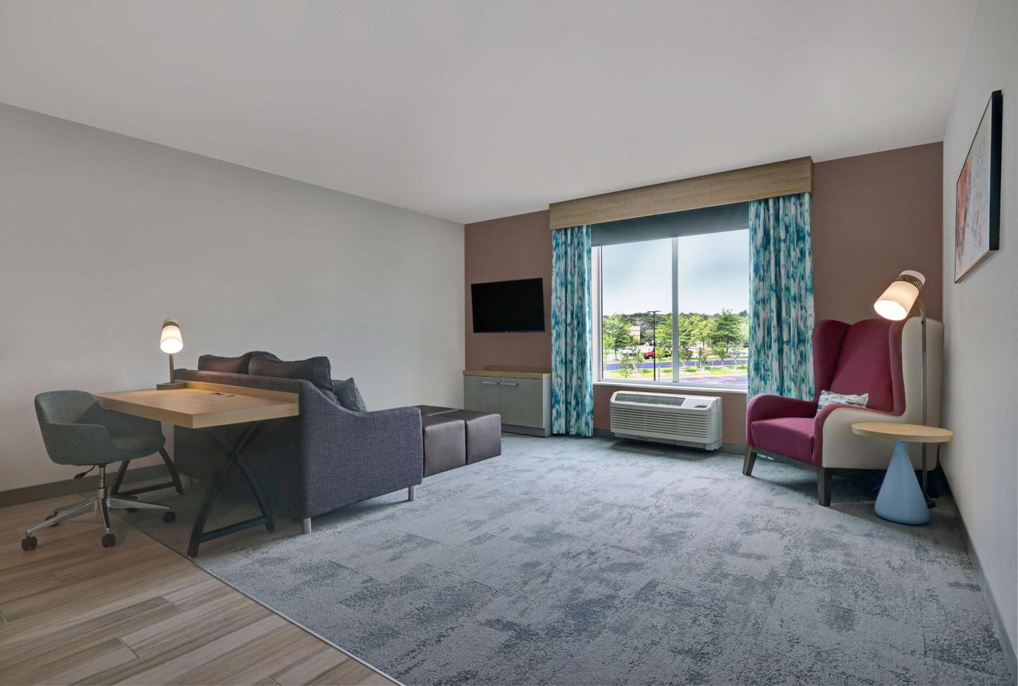 Hilton Garden Inn Manassas Exterior photo