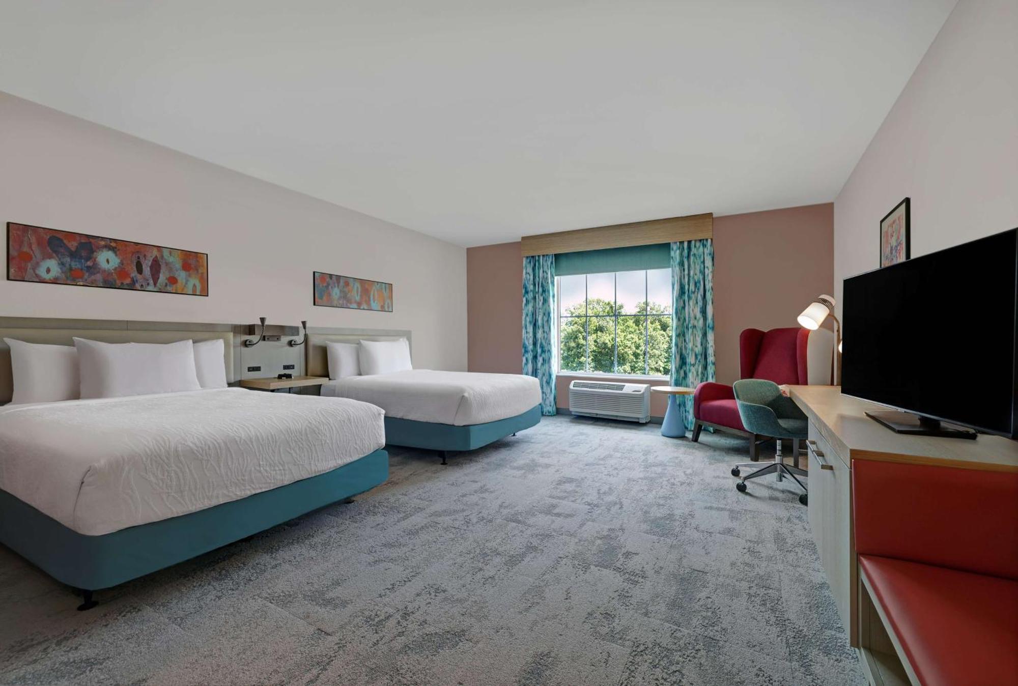 Hilton Garden Inn Manassas Exterior photo