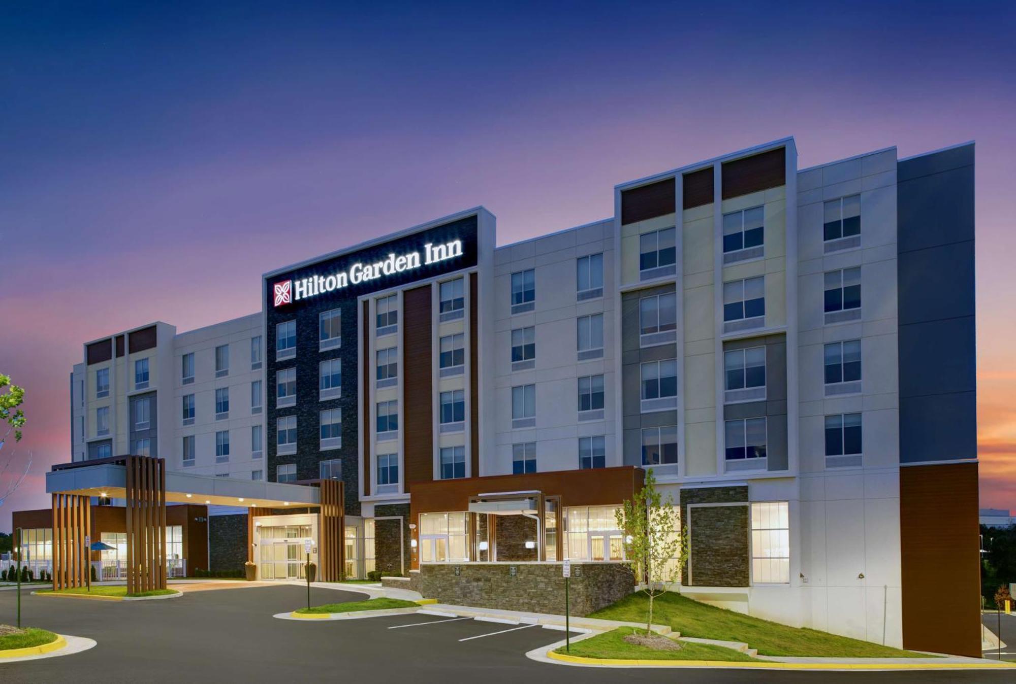 Hilton Garden Inn Manassas Exterior photo